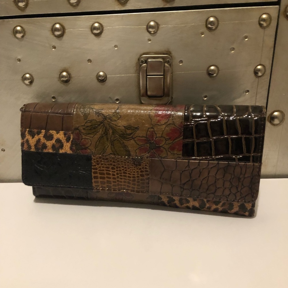 Patchwork leather clutch wallet